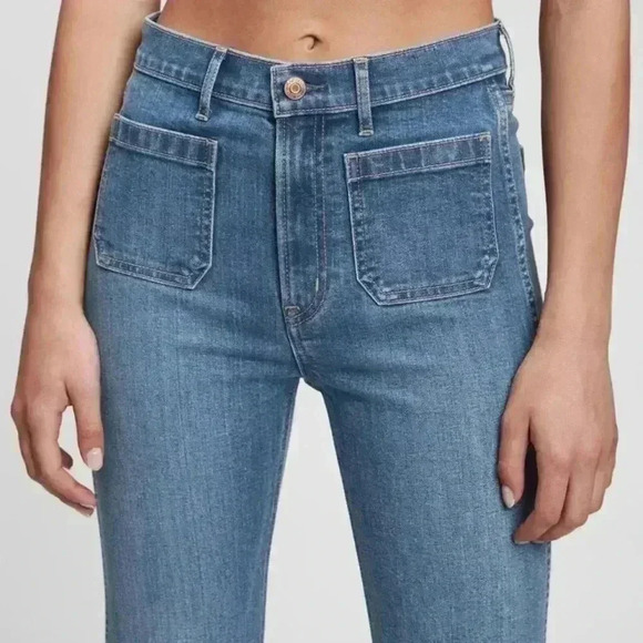 💙GAP | Flare High-Rise Jeans - NWT - Picture 2 of 7